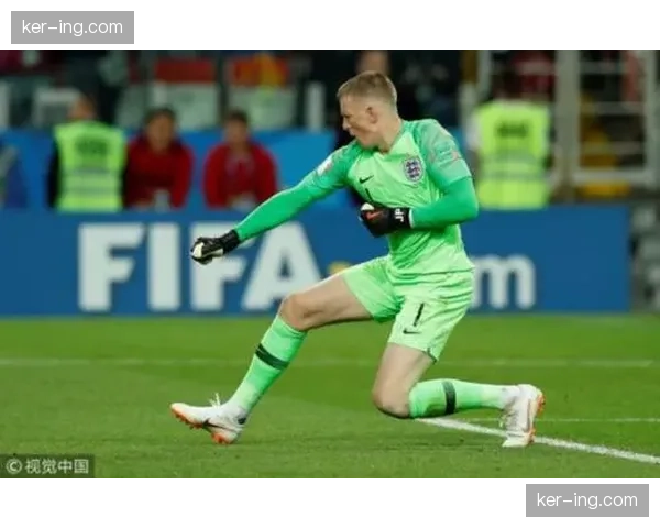 埃弗顿门将皮克福德扑出点球，本赛季已3次扑点成功率联赛第一